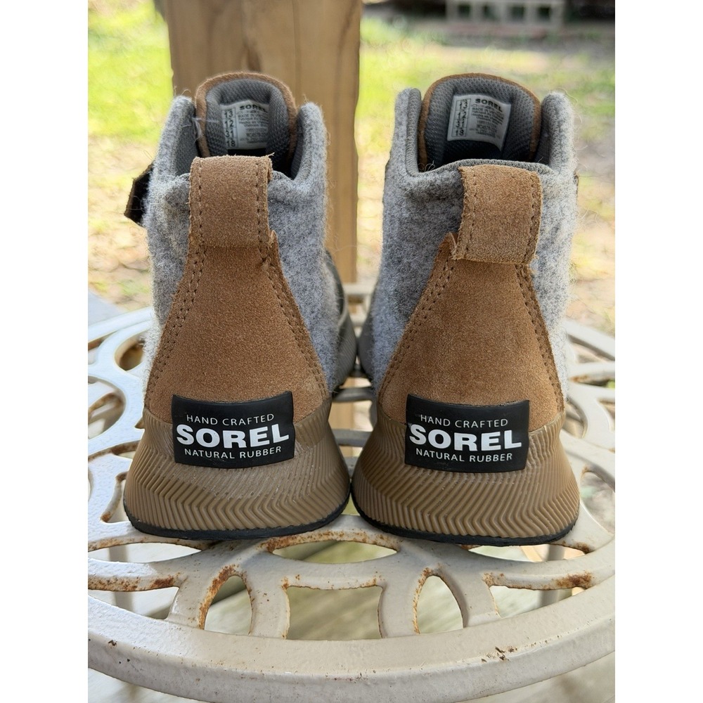SOREL Kids Out N About Classic Waterproof Boots Grey Brown Felt Suede Size 13 - Picture 2 of 16